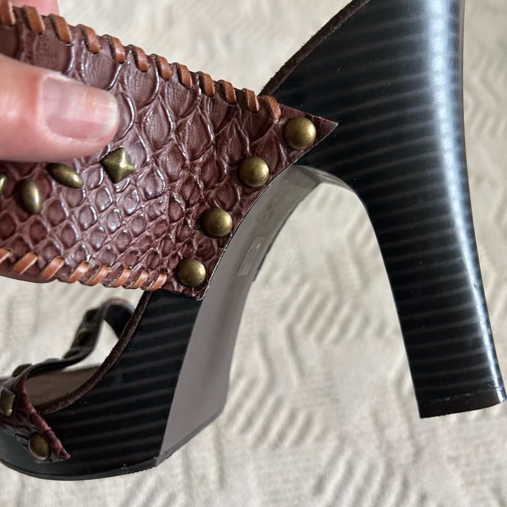 Amanda Smith Brown and Black Heels with Embossed Design